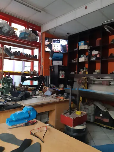 Fedorowicz Marek. Zakład szewski